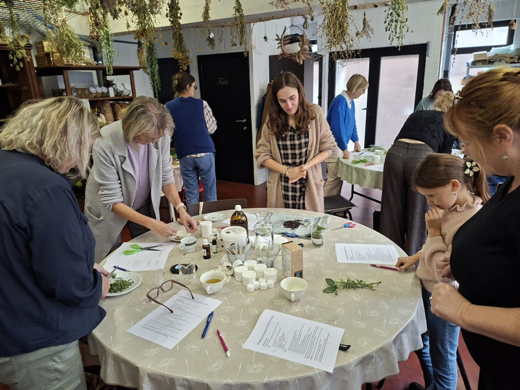 Workshops op maat met kruiden en aromatherapie DIY
